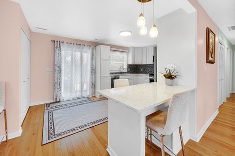 Tiny photo for 327 N Pershing Avenue, Mundelein, IL 60060 (MLS # 12611704)