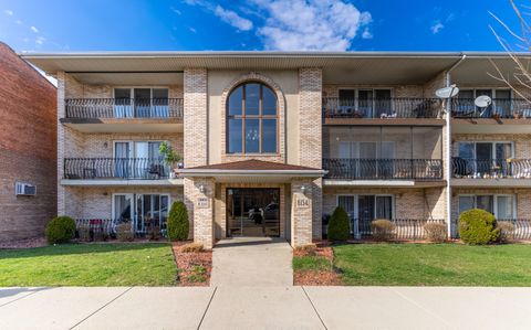 6154 W 63RD Street 3W Chicago IL 60638