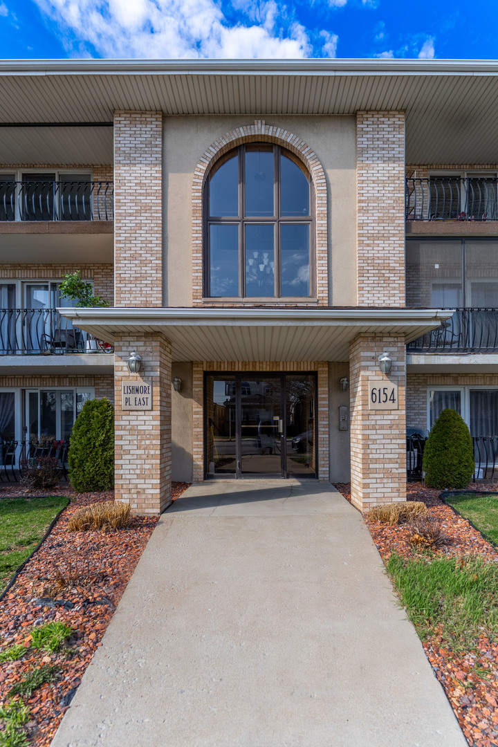6154 W 63RD Street 3W