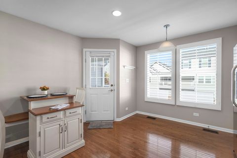 Tiny photo for 3303 Redbud Drive, Lindenhurst, IL 60046 (MLS # 12494322)