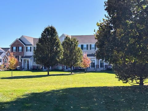 Tiny photo for 3303 Redbud Drive, Lindenhurst, IL 60046 (MLS # 12494322)