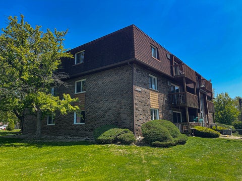 Photo of 19360 Wolf Road #8, Mokena, IL 60448 (MLS # 12779440)