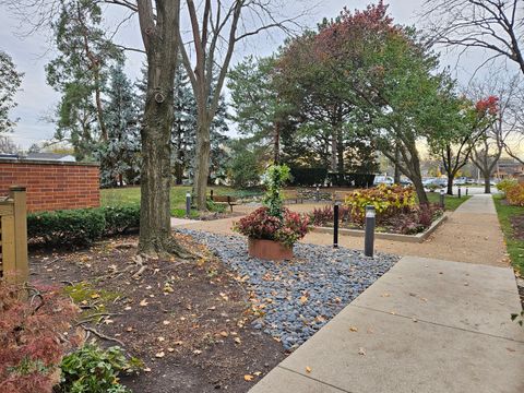 A home in Park Ridge