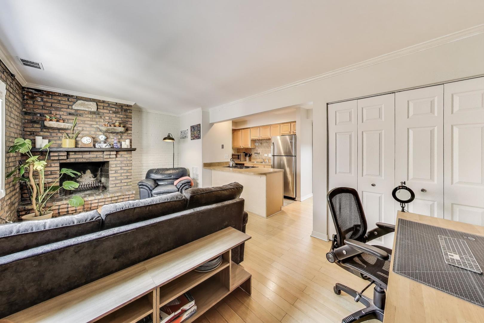 455 W GRANT Place 6