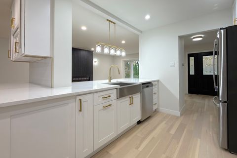 Tiny photo for 1703 N Burning Bush Lane, Mount Prospect, IL 60056 (MLS # 12542349)