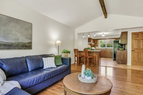 Tiny photo for 2313 Carriage Lane, Lindenhurst, IL 60046 (MLS # 12668099)