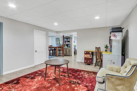 Tiny photo for 2313 Carriage Lane, Lindenhurst, IL 60046 (MLS # 12668099)