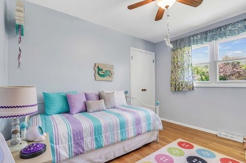 Tiny photo for 2313 Carriage Lane, Lindenhurst, IL 60046 (MLS # 12668099)