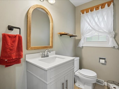 Tiny photo for 2260 Kingsbury Drive, East Moline, IL 61244 (MLS # 12735321)