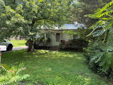 Photo of 715 N James Street, Carbondale, IL 62901 (MLS # 12715821)