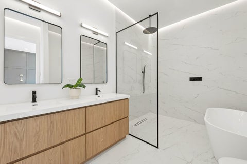 Tiny photo for 2072 N Western Avenue #303, Chicago, IL 60647 (MLS # 12745971)