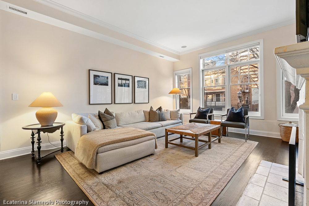 827 W Bradley Place 1E