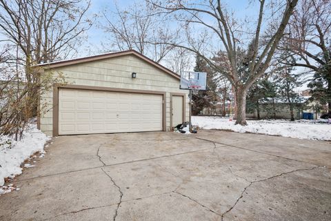 Tiny photo for 305 N Addison Avenue, Elmhurst, IL 60126 (MLS # 12530600)