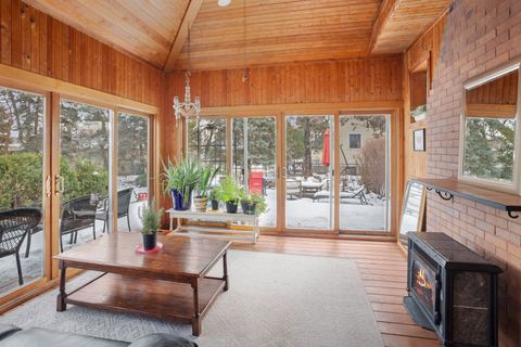 Tiny photo for 305 N Addison Avenue, Elmhurst, IL 60126 (MLS # 12530600)