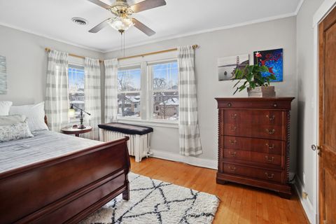 Tiny photo for 305 N Addison Avenue, Elmhurst, IL 60126 (MLS # 12530600)