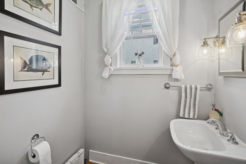 Tiny photo for 305 N Addison Avenue, Elmhurst, IL 60126 (MLS # 12530600)