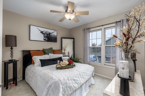 Tiny photo for 1123 Country Oak Drive, Ottawa, IL 61350 (MLS # 12519835)