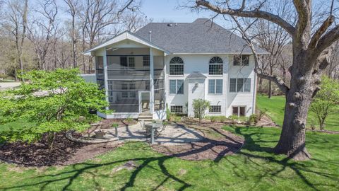Photo of 1687 Barberry Circle, Freeport, IL 61032 (MLS # 12633249)