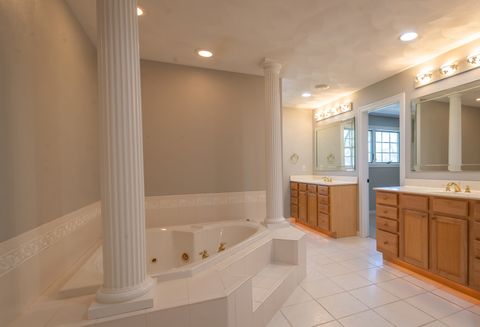 Tiny photo for 1687 Barberry Circle, Freeport, IL 61032 (MLS # 12633249)