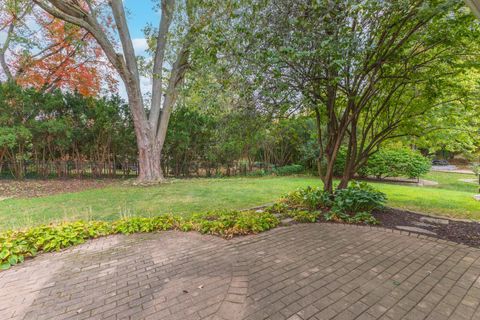 Tiny photo for 211 Orleans Drive, Bloomington, IL 61701 (MLS # 12502169)