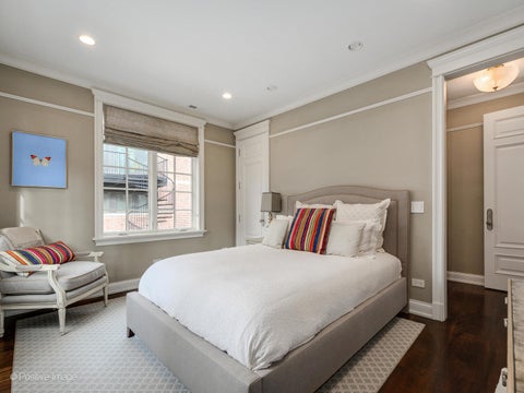 Tiny photo for 3024 N Lake Shore Drive, Chicago, IL 60657 (MLS # 12761136)