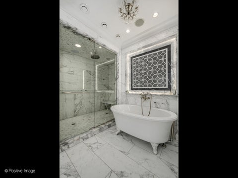 Tiny photo for 3024 N Lake Shore Drive, Chicago, IL 60657 (MLS # 12761136)