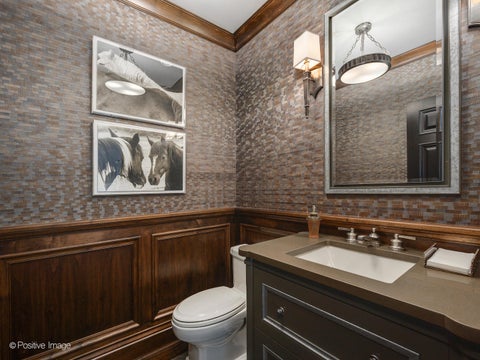 Tiny photo for 3024 N Lake Shore Drive, Chicago, IL 60657 (MLS # 12761136)