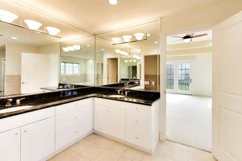 Tiny photo for 1 Firethorn Court, Lemont, IL 60439 (MLS # 12726675)