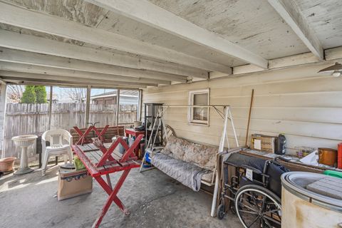 Tiny photo for 624 S 17th Avenue, Maywood, IL 60153 (MLS # 12526148)