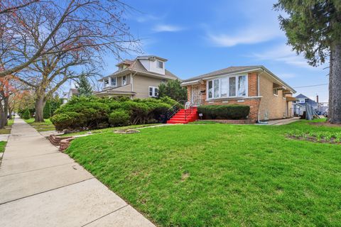 Tiny photo for 624 S 17th Avenue, Maywood, IL 60153 (MLS # 12526148)