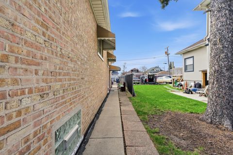 Tiny photo for 624 S 17th Avenue, Maywood, IL 60153 (MLS # 12526148)