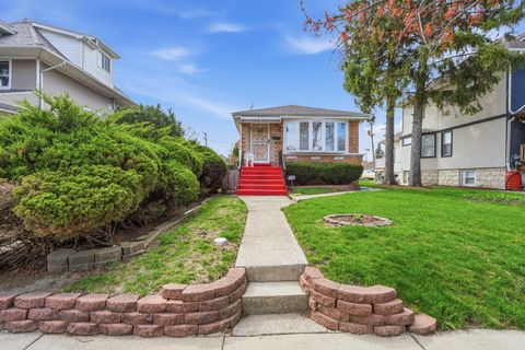 Tiny photo for 624 S 17th Avenue, Maywood, IL 60153 (MLS # 12526148)