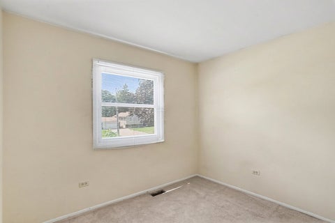Tiny photo for 1055 Belle Plaine Avenue, Gurnee, IL 60031 (MLS # 12743328)