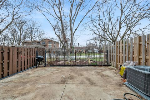 Tiny photo for 27 Sorrento Drive, Palos Heights, IL 60463 (MLS # 12587830)