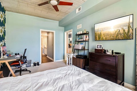 Tiny photo for 5430 N Sheridan Road #504, Chicago, IL 60640 (MLS # 12731757)