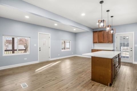 Tiny photo for 2402 N 41st Road, Sheridan, IL 60551 (MLS # 12536771)