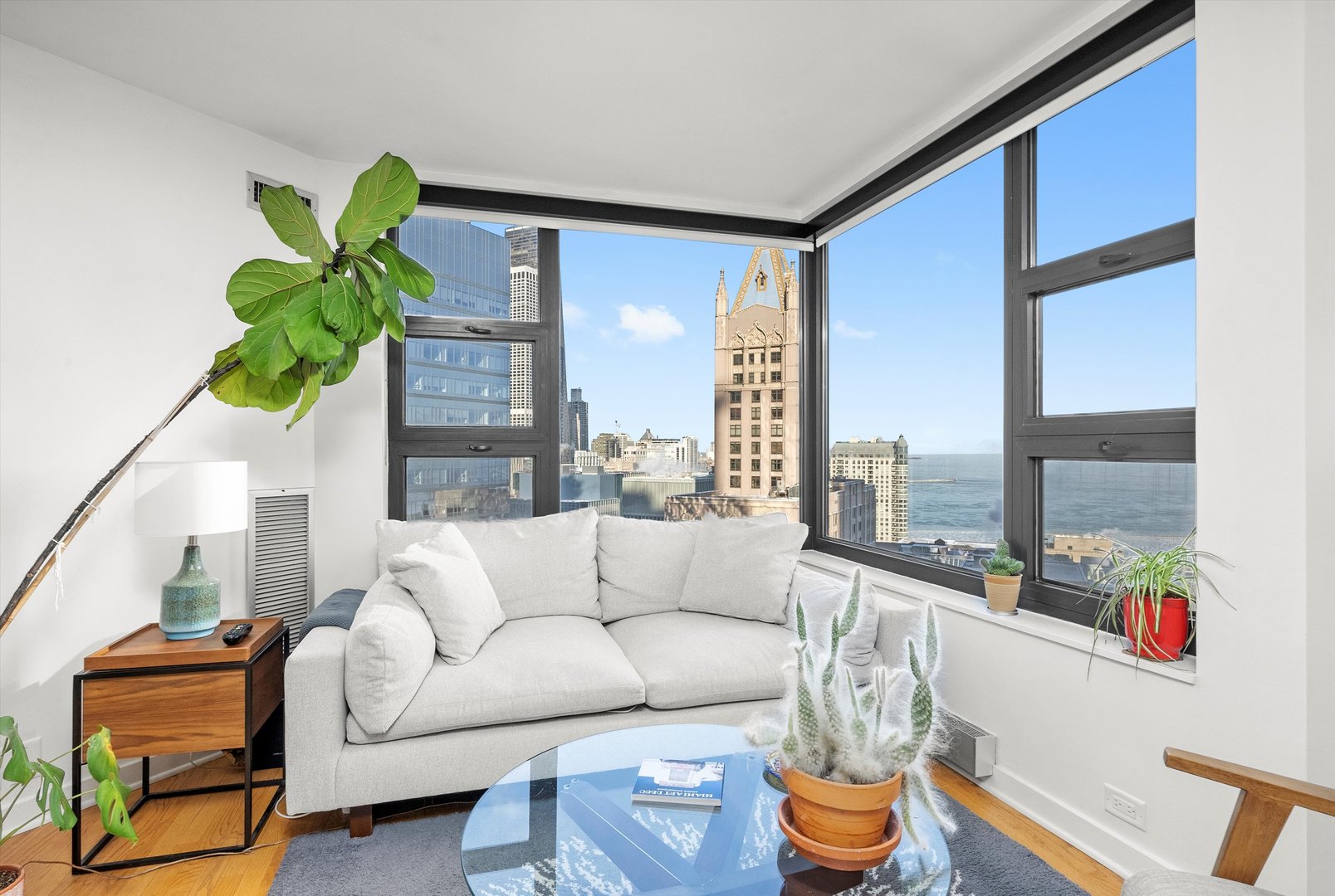 401 E ONTARIO Street 3205