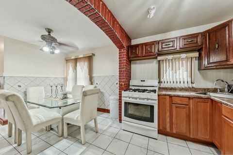 Tiny photo for 5536 S Normandy Avenue, Chicago, IL 60638 (MLS # 12509200)