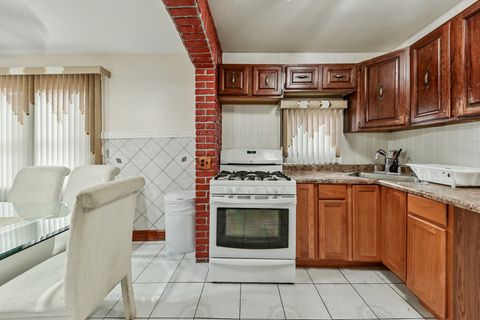 Tiny photo for 5536 S Normandy Avenue, Chicago, IL 60638 (MLS # 12509200)