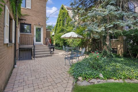 Tiny photo for 6101 N Knox Avenue, Chicago, IL 60646 (MLS # 12515525)