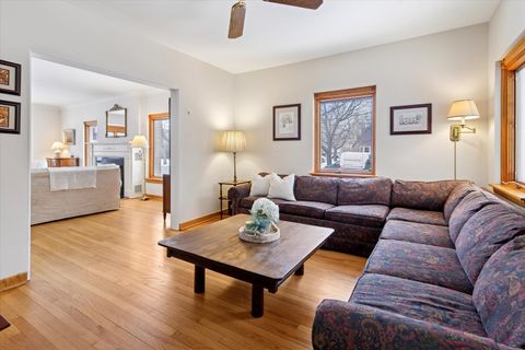 Tiny photo for 6101 N Knox Avenue, Chicago, IL 60646 (MLS # 12515525)