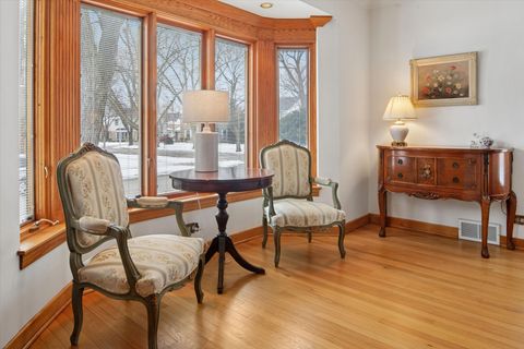 Tiny photo for 6101 N Knox Avenue, Chicago, IL 60646 (MLS # 12515525)