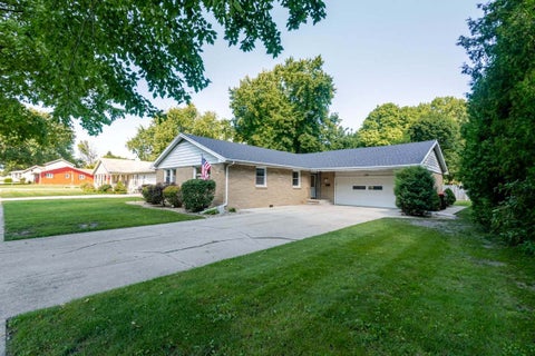Tiny photo for 104 E Washington Drive, Leroy, IL 61752 (MLS # 12745852)