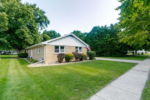 Tiny photo for 104 E Washington Drive, Leroy, IL 61752 (MLS # 12745852)