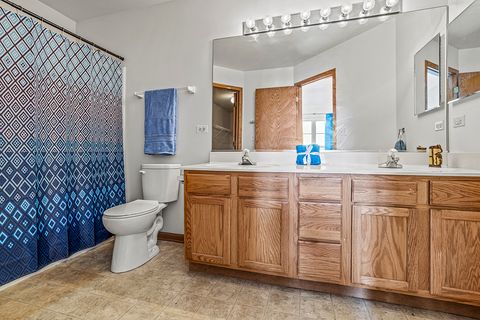 Tiny photo for 16212 Golfview Drive, Lockport, IL 60441 (MLS # 12512036)