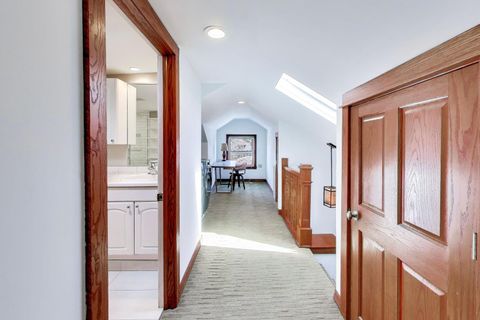 Tiny photo for 944 N Ridgeland Avenue, Oak Park, IL 60302 (MLS # 12596197)