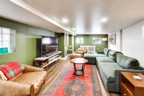 Tiny photo for 944 N Ridgeland Avenue, Oak Park, IL 60302 (MLS # 12596197)