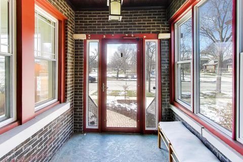 Tiny photo for 944 N Ridgeland Avenue, Oak Park, IL 60302 (MLS # 12596197)