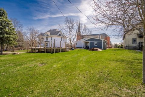 Tiny photo for 412 E Spruce Street, Chatsworth, IL 60921 (MLS # 12595623)