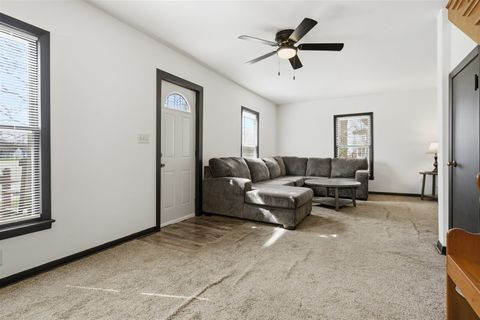 Tiny photo for 412 E Spruce Street, Chatsworth, IL 60921 (MLS # 12595623)